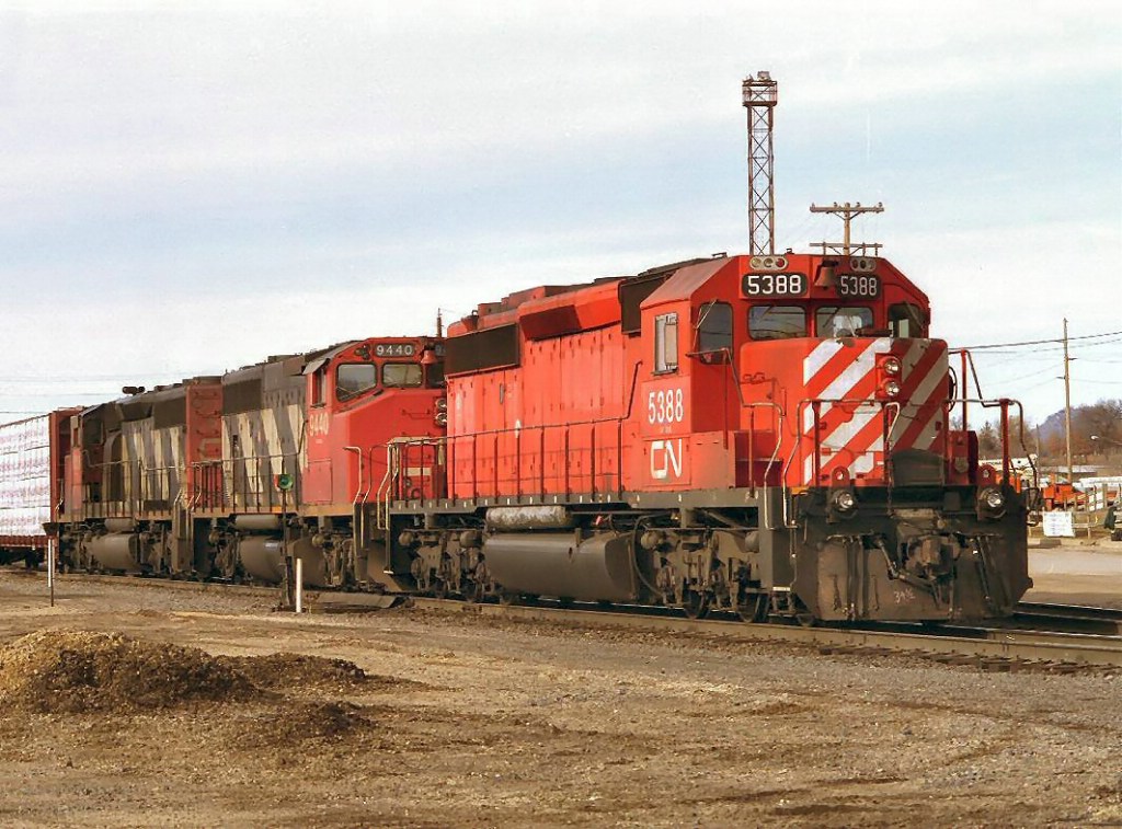 CN SD40-2 5388_filtered.jpg